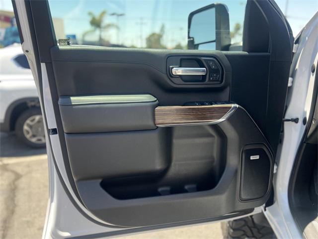 used 2022 Chevrolet Silverado 2500 car, priced at $70,992