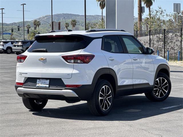 new 2025 Chevrolet TrailBlazer car, priced at $31,450