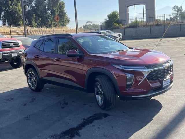 new 2025 Chevrolet Trax car, priced at $23,465