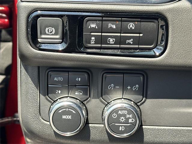used 2025 GMC Yukon car, priced at $72,551
