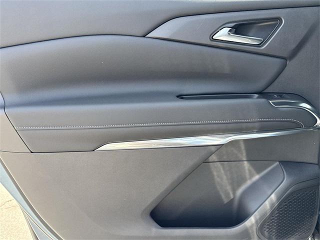 new 2025 Chevrolet Traverse car, priced at $44,650