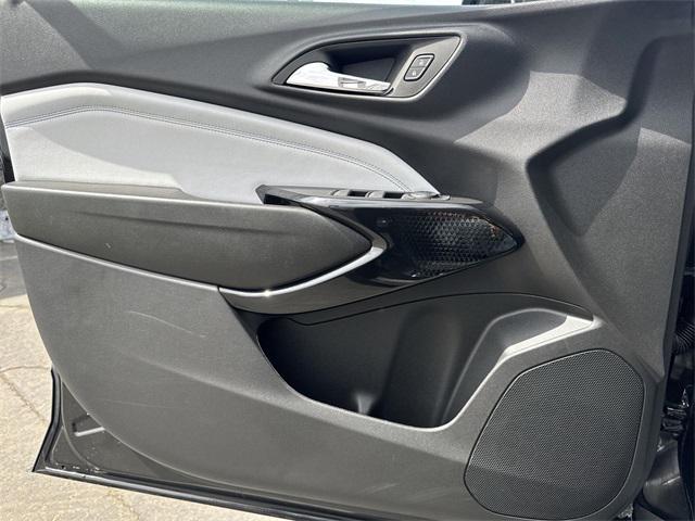 new 2025 Chevrolet Trax car, priced at $23,988