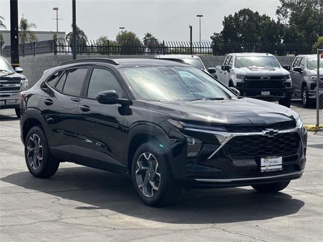 new 2025 Chevrolet Trax car, priced at $23,988