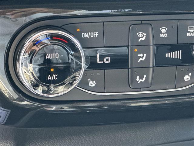 new 2025 Chevrolet TrailBlazer car, priced at $31,450