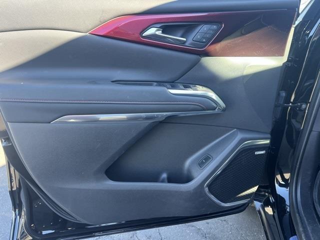 used 2025 Chevrolet Traverse car, priced at $47,351