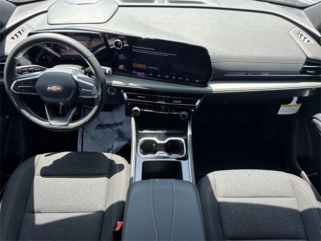 new 2025 Chevrolet Traverse car, priced at $44,945