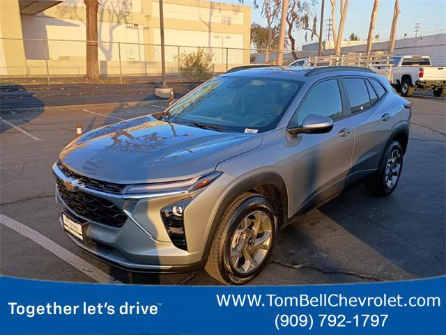 new 2025 Chevrolet Trax car, priced at $26,155