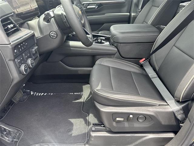 new 2025 Chevrolet Suburban car, priced at $80,238