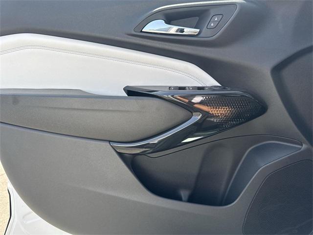 new 2025 Chevrolet Trax car, priced at $26,155
