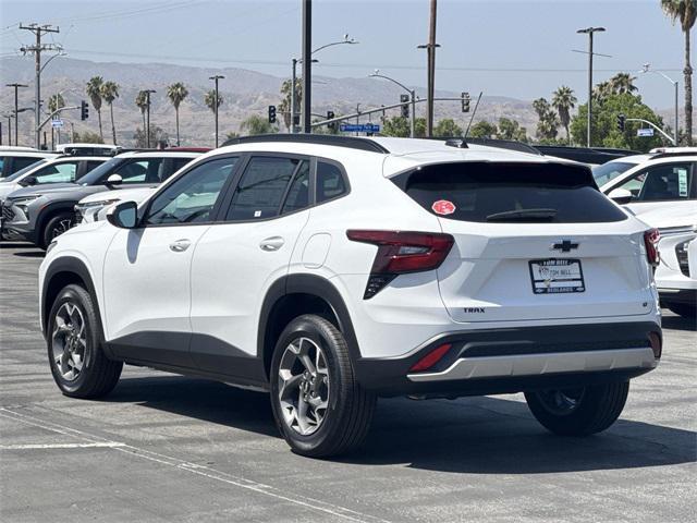 new 2025 Chevrolet Trax car, priced at $26,155