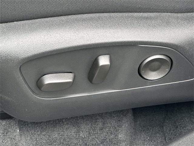 new 2025 Chevrolet Traverse car, priced at $44,650