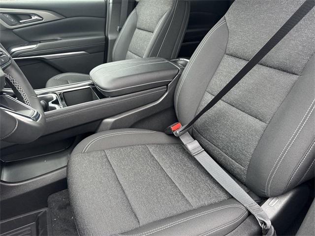 new 2025 Chevrolet Traverse car, priced at $44,650