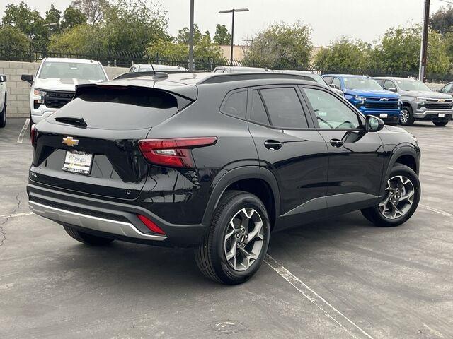 new 2025 Chevrolet Trax car, priced at $24,260