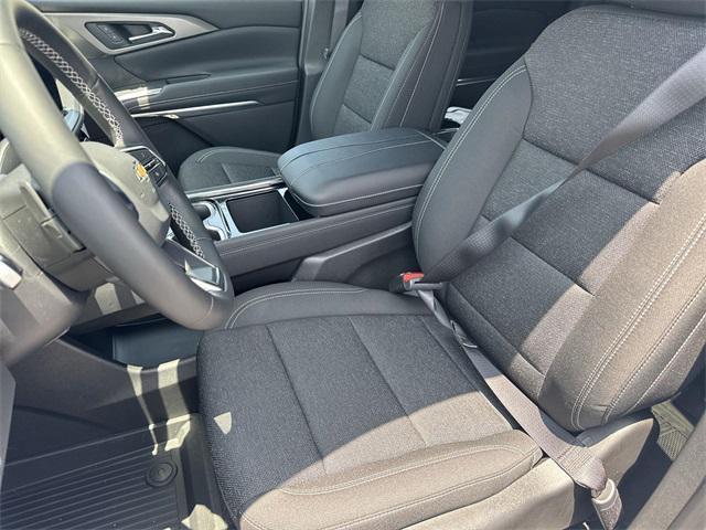 new 2025 Chevrolet Traverse car, priced at $44,740