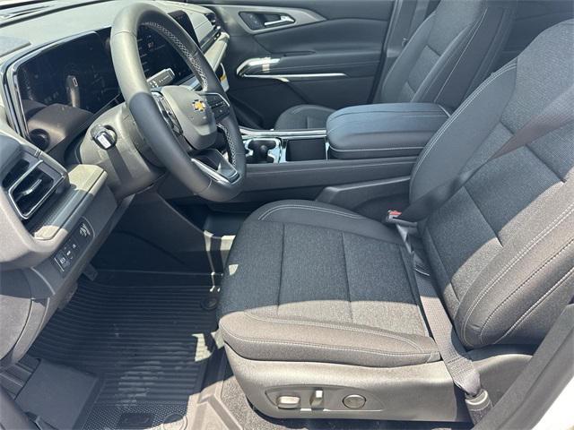 new 2025 Chevrolet Traverse car, priced at $44,740