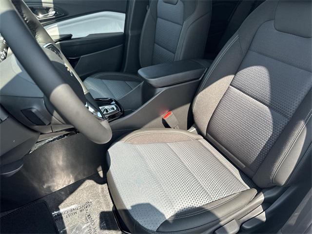 new 2025 Chevrolet Trax car, priced at $26,155