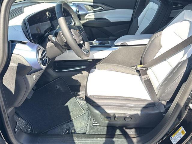new 2025 Chevrolet Equinox EV car, priced at $33,090