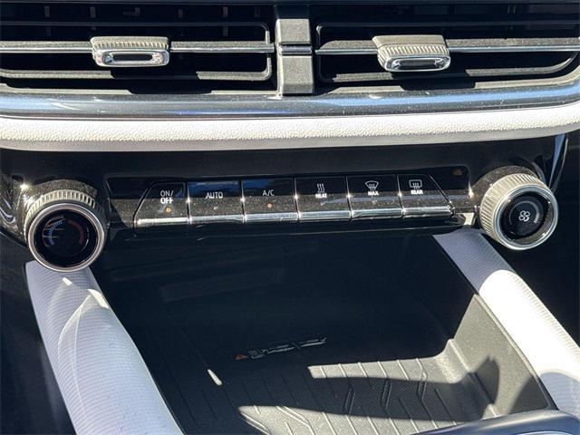 new 2025 Chevrolet Equinox EV car, priced at $33,090