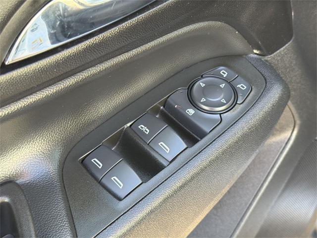 used 2023 Chevrolet Equinox car, priced at $19,222