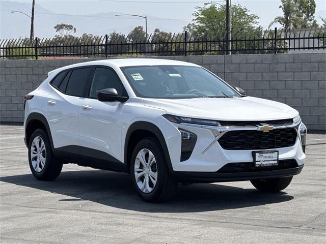 new 2025 Chevrolet Trax car, priced at $21,395
