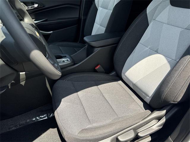 new 2025 Chevrolet Trax car, priced at $21,395