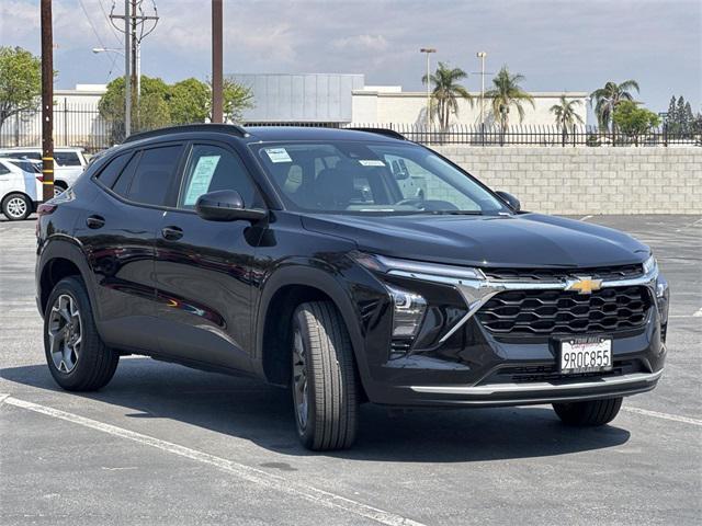 new 2025 Chevrolet Trax car, priced at $24,510