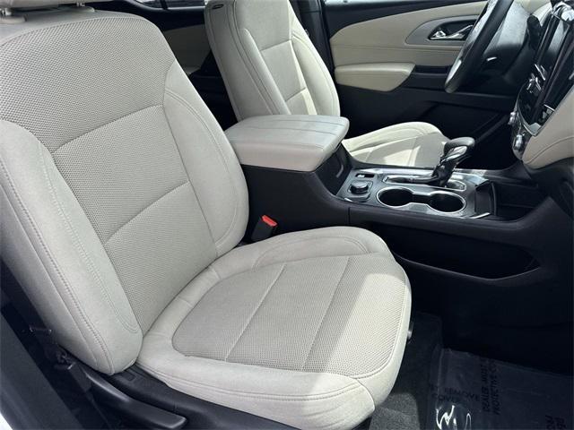 used 2022 Chevrolet Traverse car, priced at $27,991