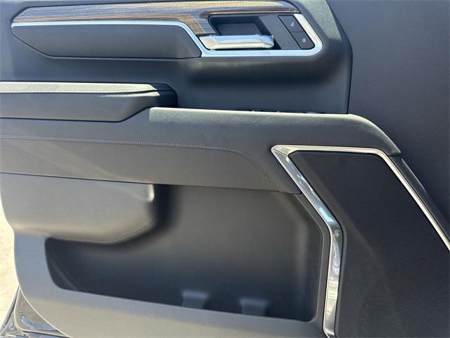 new 2025 Chevrolet Silverado 2500 car, priced at $77,890