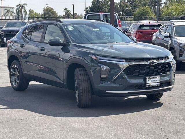 new 2025 Chevrolet Trax car, priced at $22,965