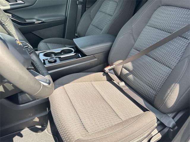 new 2026 Chevrolet Equinox car, priced at $29,495