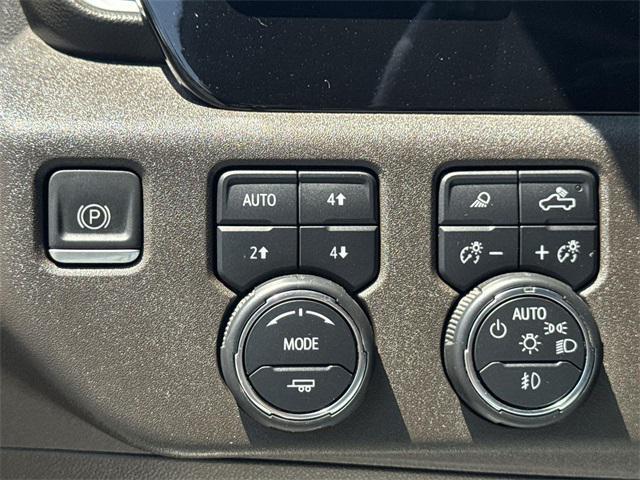 used 2022 Chevrolet Silverado 1500 car, priced at $45,221