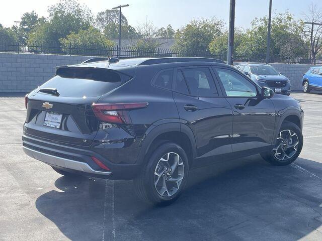 new 2025 Chevrolet Trax car, priced at $24,260