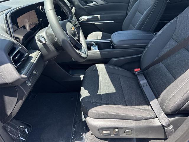 new 2025 Chevrolet Traverse car, priced at $42,195