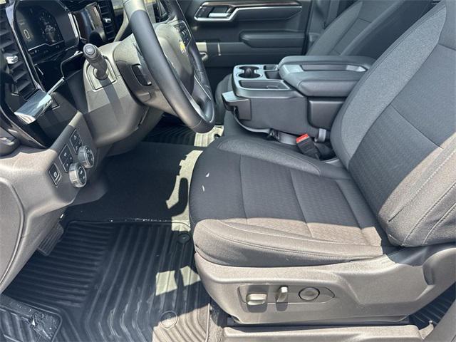new 2025 Chevrolet Silverado 1500 car, priced at $39,988