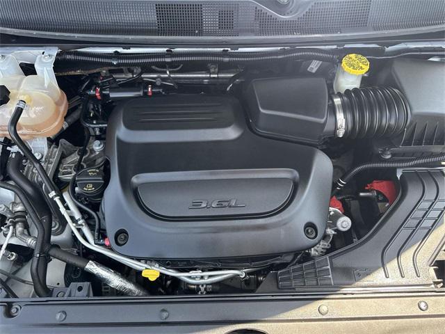 used 2021 Chrysler Pacifica car, priced at $24,775