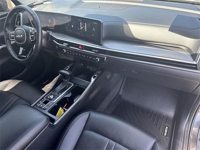 used 2024 Kia Sorento car, priced at $31,992