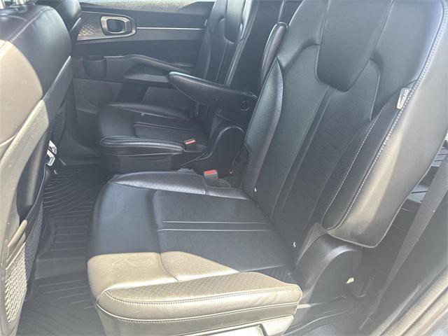 used 2024 Kia Sorento car, priced at $31,992
