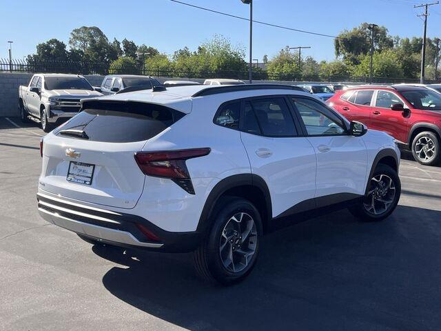 new 2025 Chevrolet Trax car, priced at $23,985