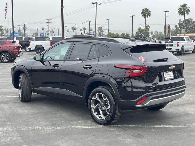 new 2025 Chevrolet Trax car, priced at $24,260