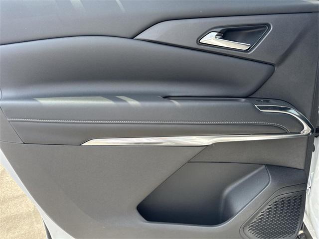 new 2025 Chevrolet Traverse car, priced at $42,195