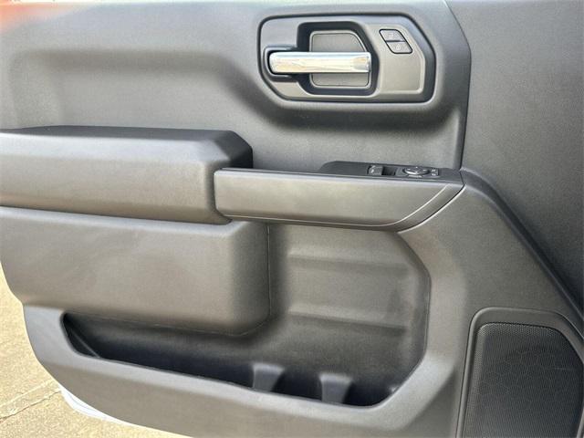 new 2025 Chevrolet Silverado 1500 car, priced at $39,988