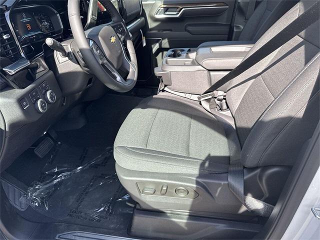 new 2025 Chevrolet Silverado 1500 car, priced at $41,738