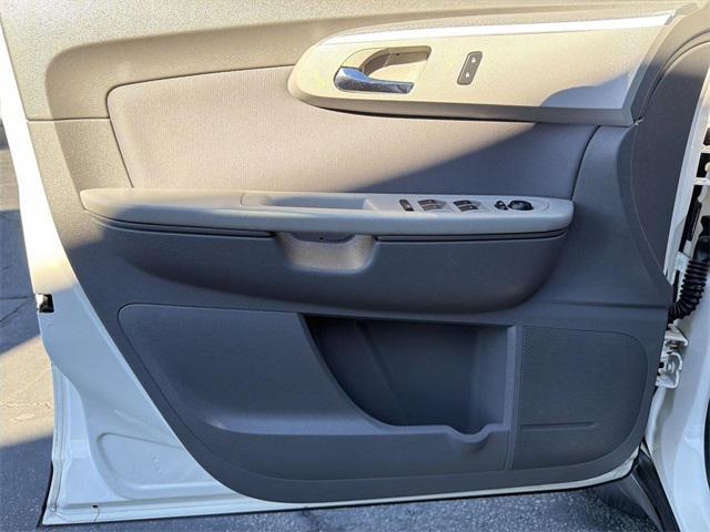 used 2011 Chevrolet Traverse car, priced at $6,552