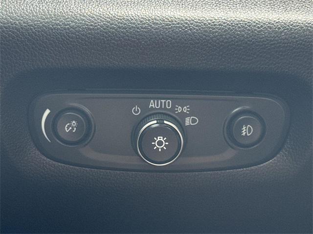 used 2020 Chevrolet Traverse car, priced at $25,992
