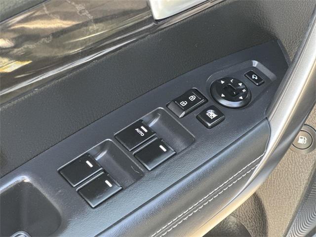used 2014 Kia Sorento car, priced at $14,988