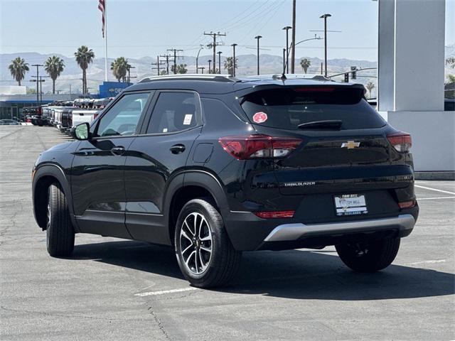 new 2025 Chevrolet TrailBlazer car, priced at $27,725