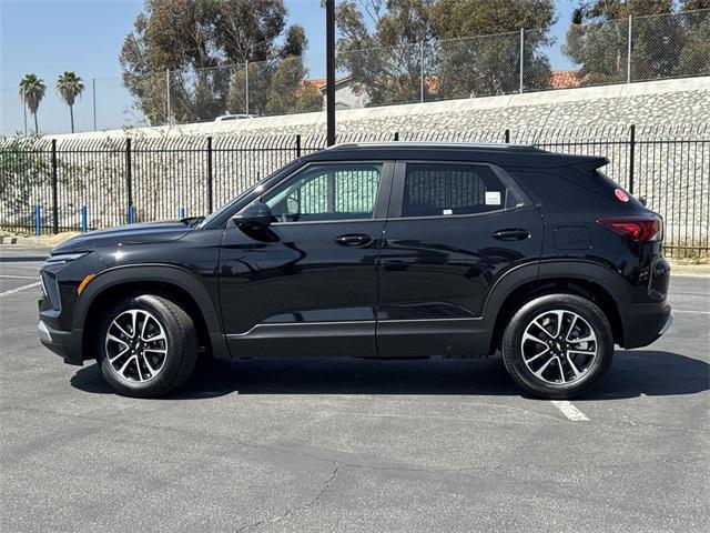 new 2025 Chevrolet TrailBlazer car, priced at $27,725