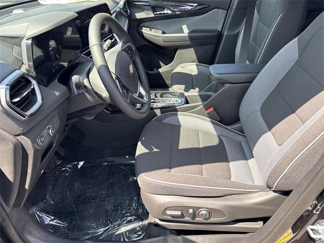 new 2025 Chevrolet TrailBlazer car, priced at $27,725