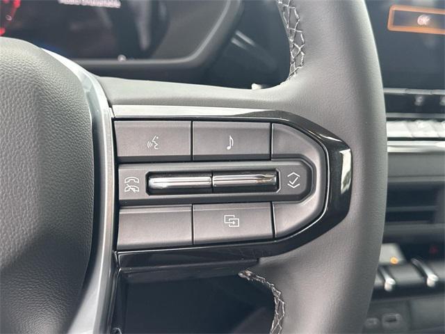 new 2025 Chevrolet Colorado car, priced at $39,050