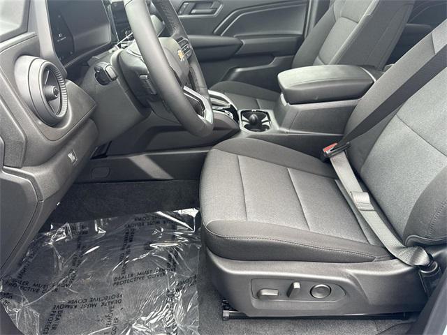 new 2025 Chevrolet Colorado car, priced at $39,050